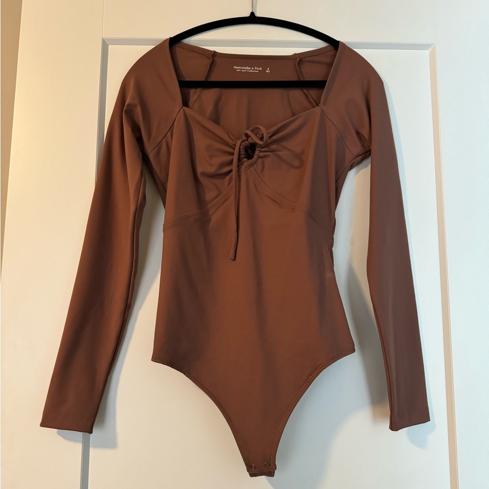 Abercrombie and Fitch Keyhole Body Suit